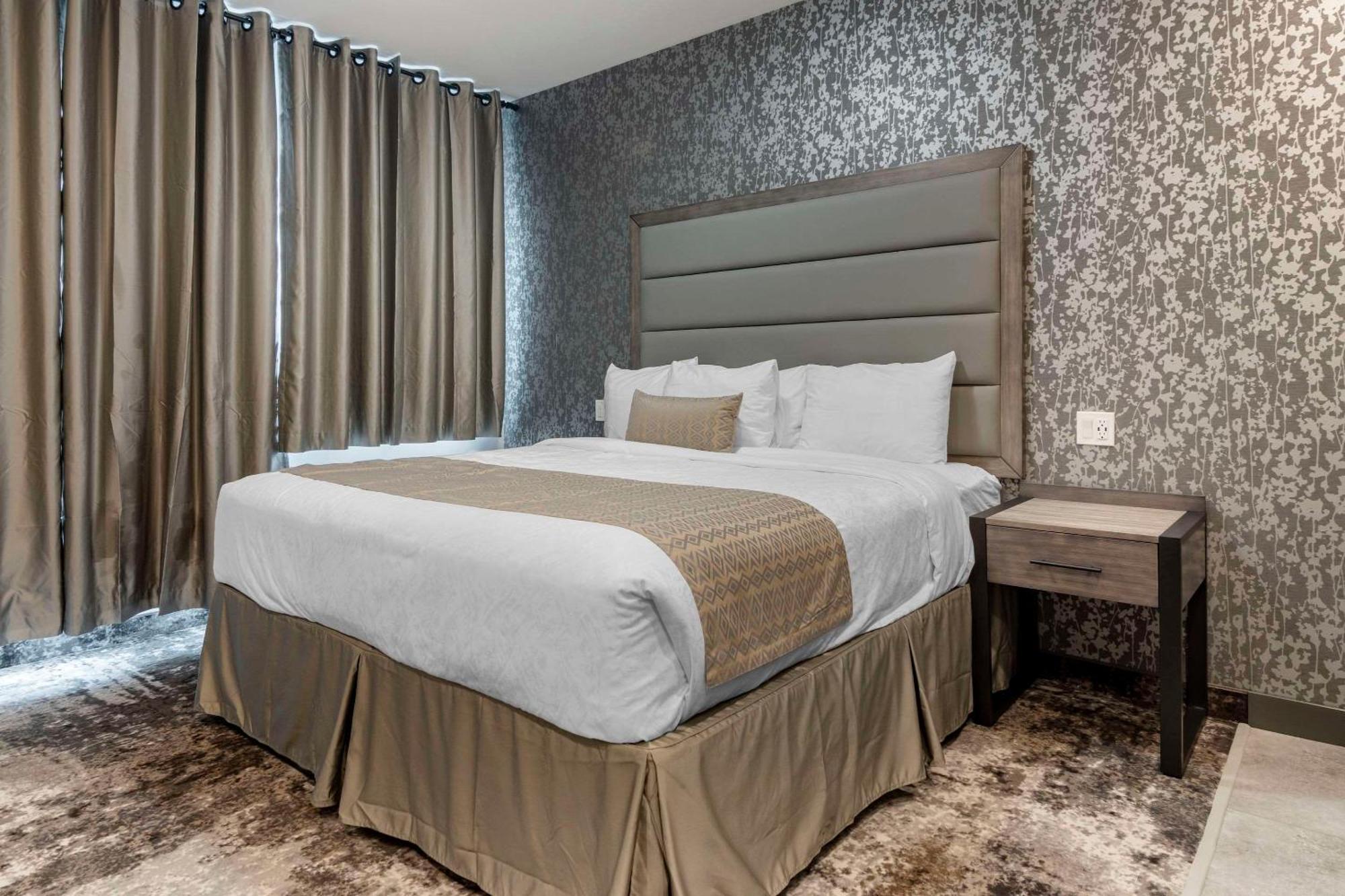 The Hue Hotel, Ascend Hotel Collection Kamloops Exterior foto