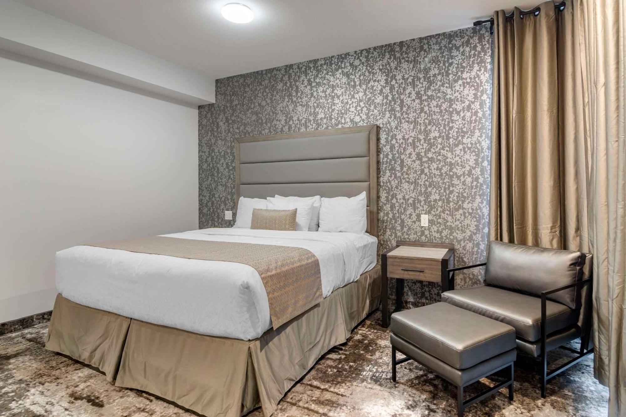 The Hue Hotel, Ascend Hotel Collection Kamloops Exterior foto